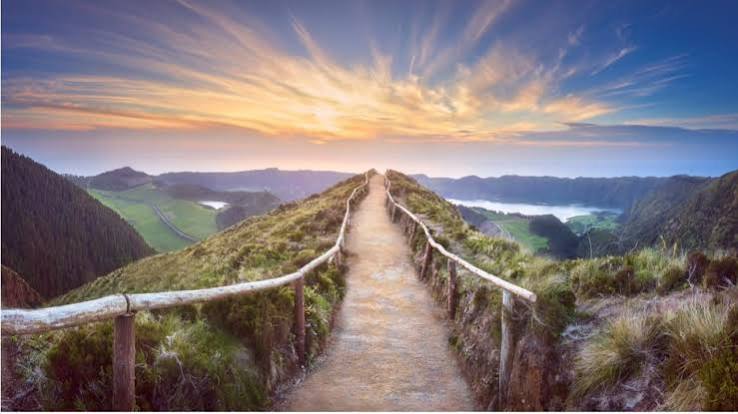 10 Smart Travel Tips Every Tourist Should Know
